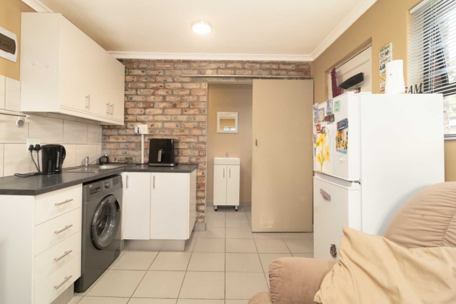 3 Bedroom Property for Sale in Oakglen Western Cape